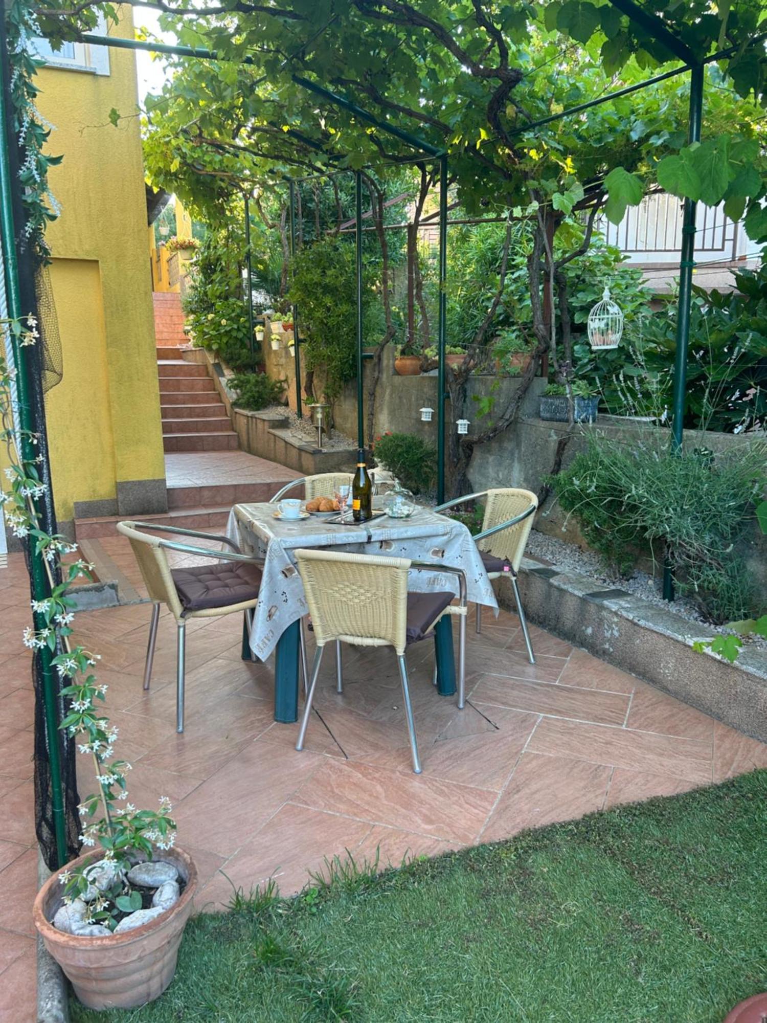 Apartmani Grguric Kornic Exterior photo